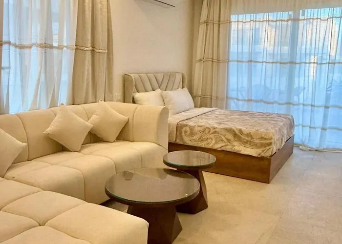 Maraya Luxury