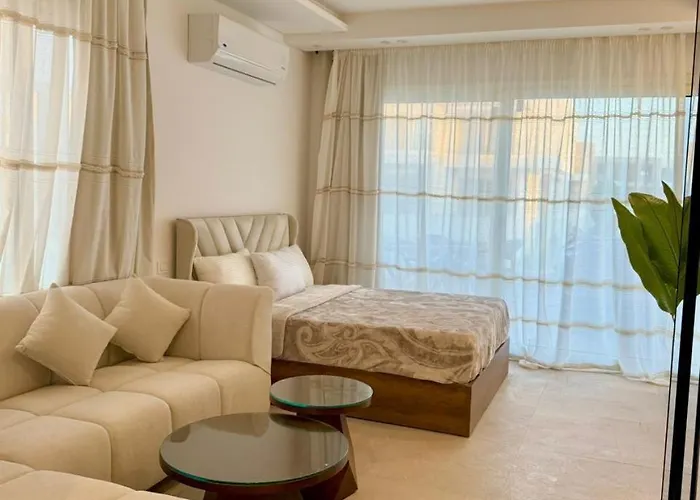 Maraya Luxury